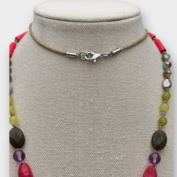 Colorful Multi-Stone Beaded Necklace with Charm Pendant Boho Vintage Style - Picture 5 of 6